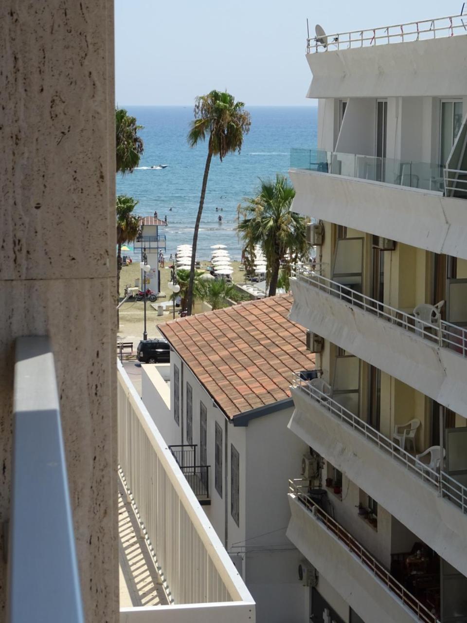 Camilla City Apartment Larnaca Buitenkant foto